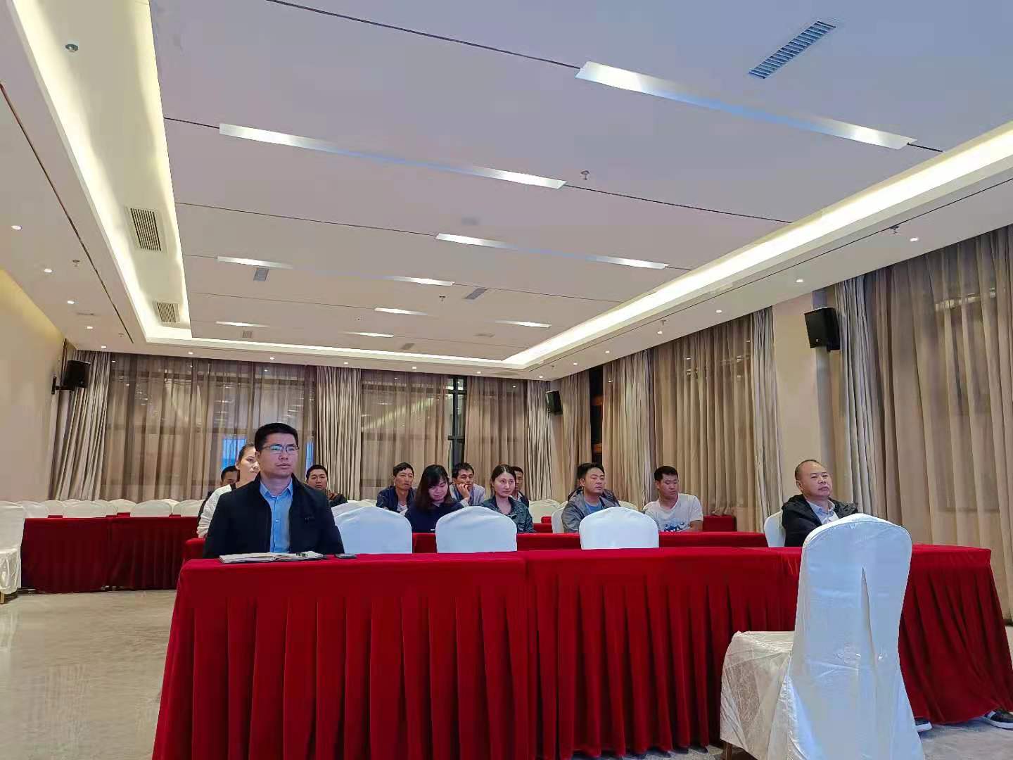 亿滕大讲堂开课了(图1)